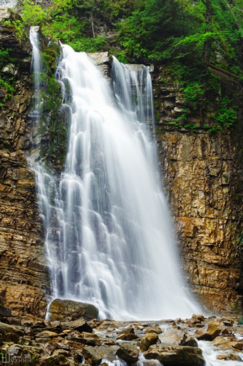 Туристу на замітку: 10 маловідомих водоспадів Карпат фото 3