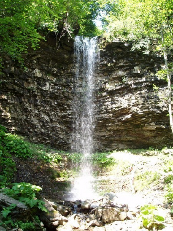Туристу на замітку: 10 маловідомих водоспадів Карпат фото 4