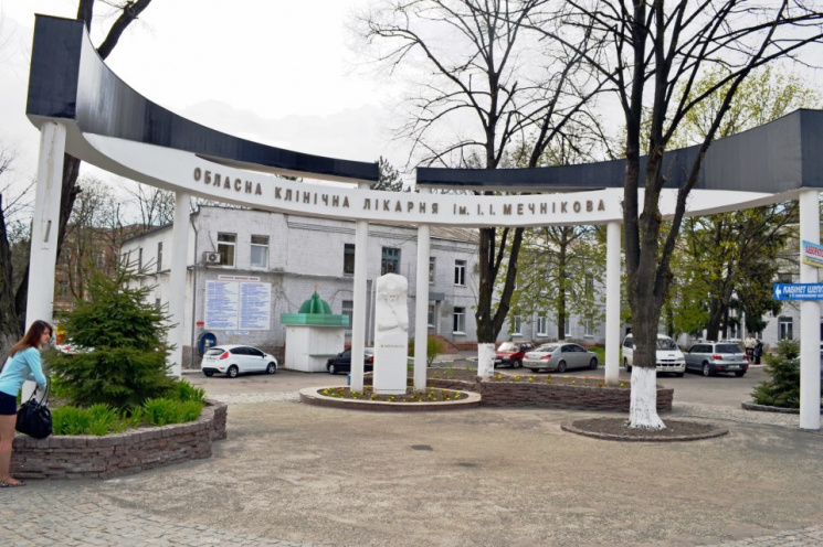 В Дніпрі лікарі борються за життя чотирьох поранених