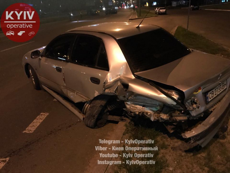 Компания Фольксваген снизила цены на седан и универсал Passat Компания Фольксваген снизила цены на седан и универсал Passat