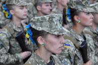 Жінки в армії: Чи справді Україна зрівня…