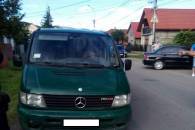 У Сваляві п‘яний водій на Mercedes в'їхав у автівку (ФОТО)