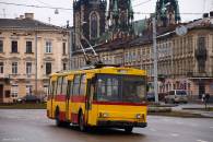 На вулицях Львова поменшає тролейбусів