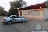 На Одещині легковик влетів у магазин: Одна людина загинула, двоє - у лікарні