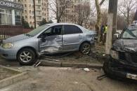 В Одесі на площі 10 квітня сталася ДТП, в яку потрапили декілька автівок