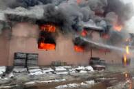 Рятувальники оприлюднили відео масштабної пожежі у торговому комплексі на Тячівщині