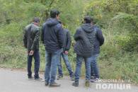 Закарпатські поліцейські затримали чергову групу нелегалів (ФОТО, ВІДЕО)