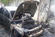На Холодній Горі спалахнуло авто: Рятувальник підозрюють підпал (ФОТО)