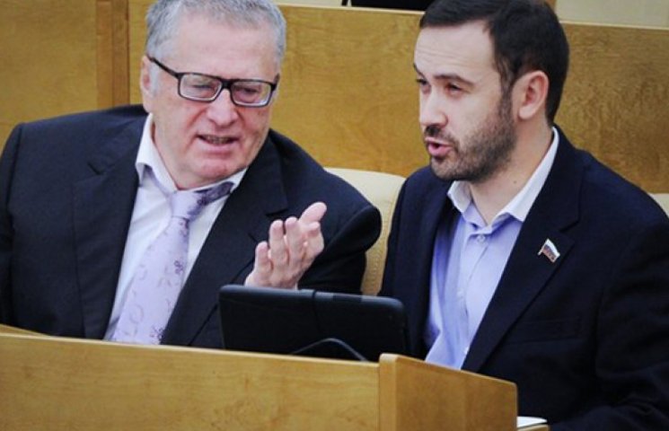 Жириновський хоче позбавити громадянства…