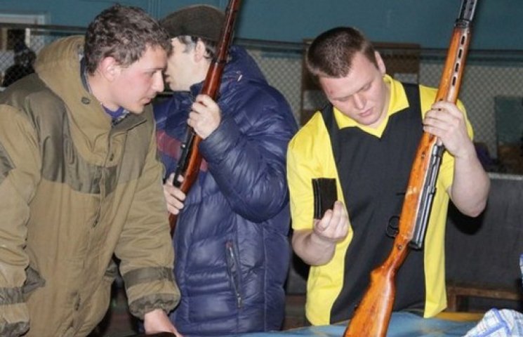 Терористи "ДНР" готують донецьких студен…