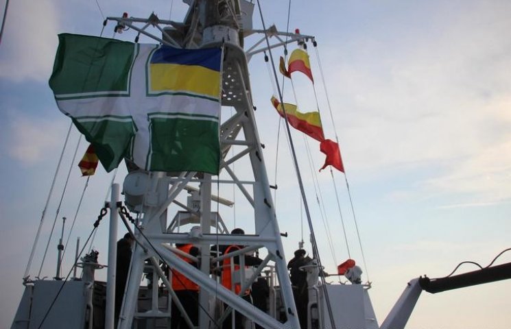 Одеські прикордонники виявили в морі "ди…