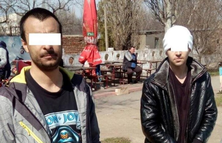 У Миколаєві двоє молодиків вкрали комп'ю…