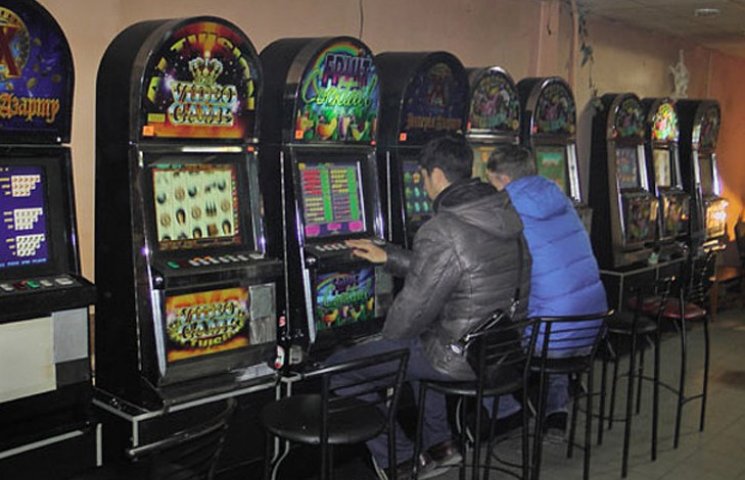 У Сумах ОПГ організувало "казино"…