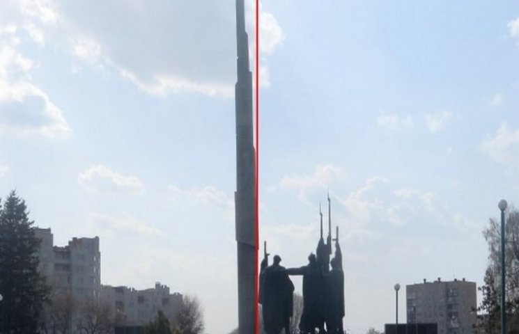 В Хмельницком разрушается "Мемориал слав…