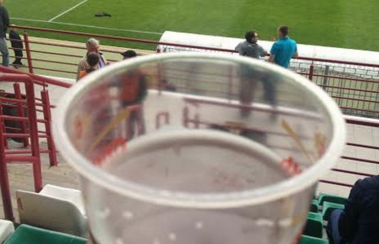 Сколько пива выпивает украинец за футбол…