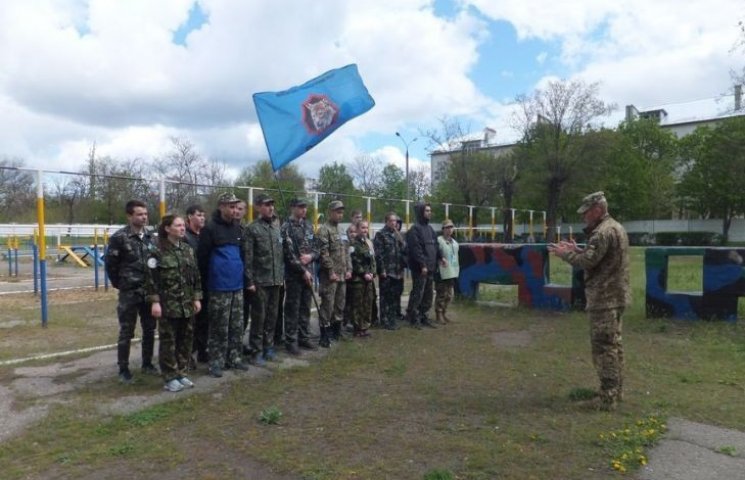 Миколаївських учнів тренуватимуть десант…