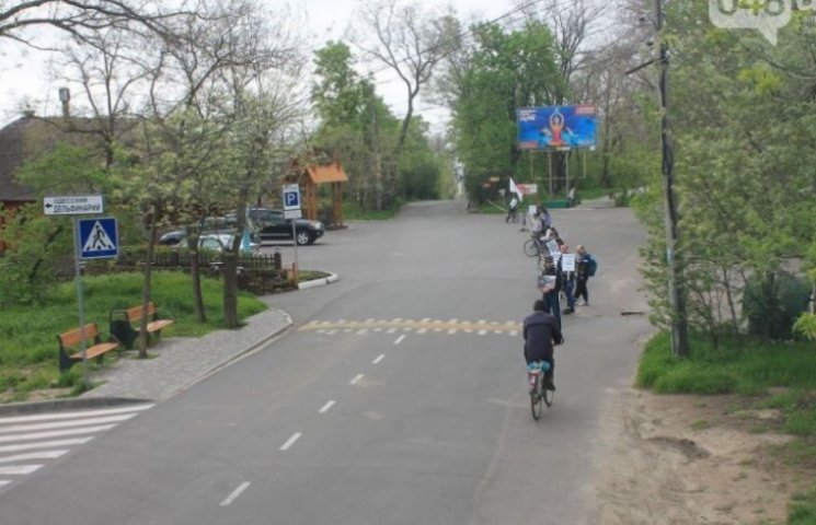 Одеські велосипедисти провели акцію прот…