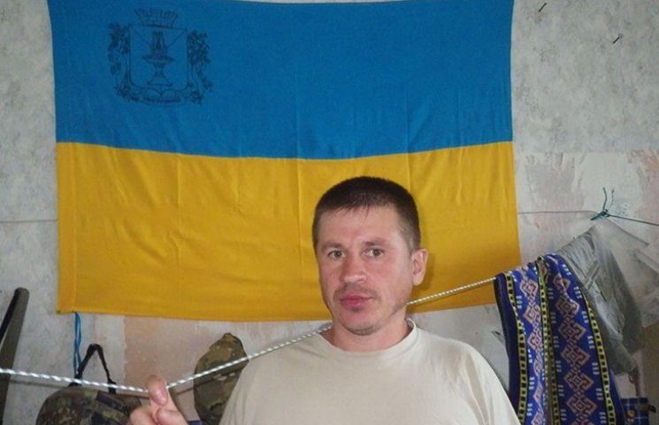 На Донбасі загинув український військови…