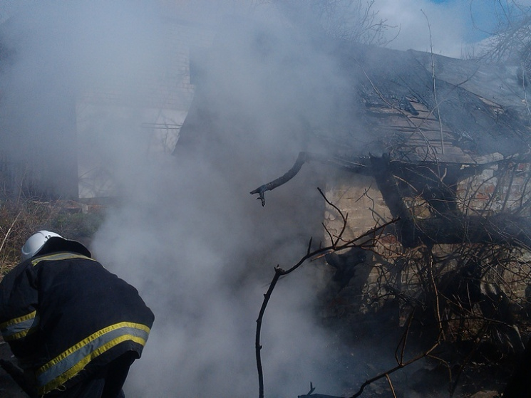 В Лубнах дотла сгорел хозяйственный дом…