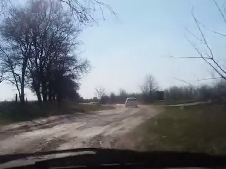 Водители полем объезжают трассу "Днепр -…