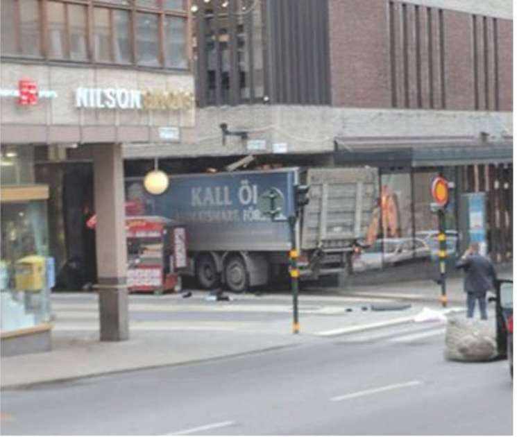 Теракт в центре Стокгольма. Есть погибши…
