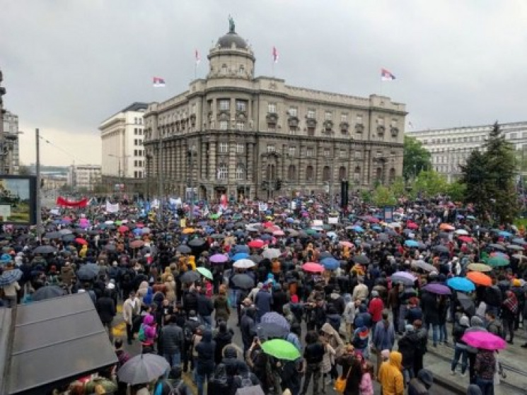 У Сербії тривають протести проти нового…
