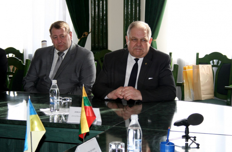 Литовська делегація у Хмельницькому домо…