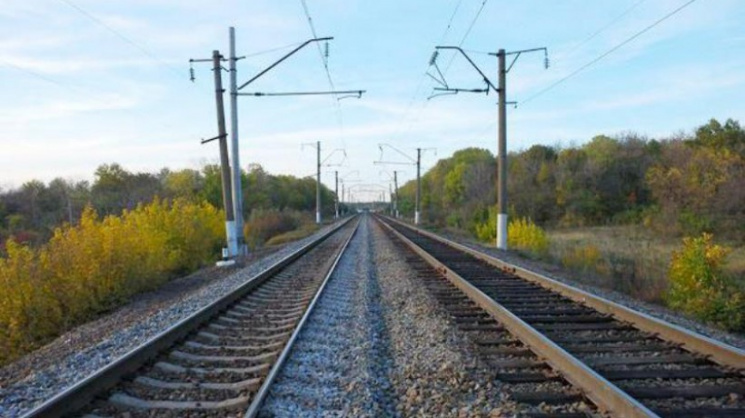 На Луганщині бойовики підірвали залізнич…