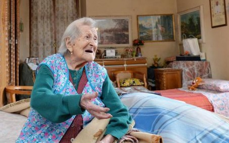 Найстаріша жінка у світі померла в Італі…