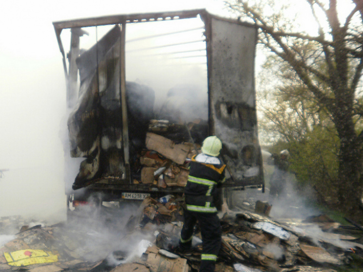 На Полтавщині на ходу загорілась вантажі…