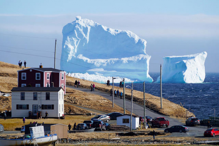 У Канаду приплив величезний айсберг…