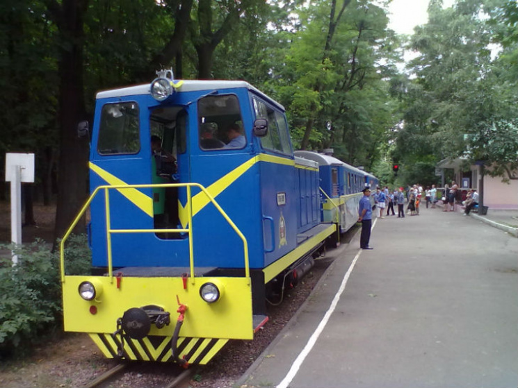 У Києві відкрилася дитяча залізниця…