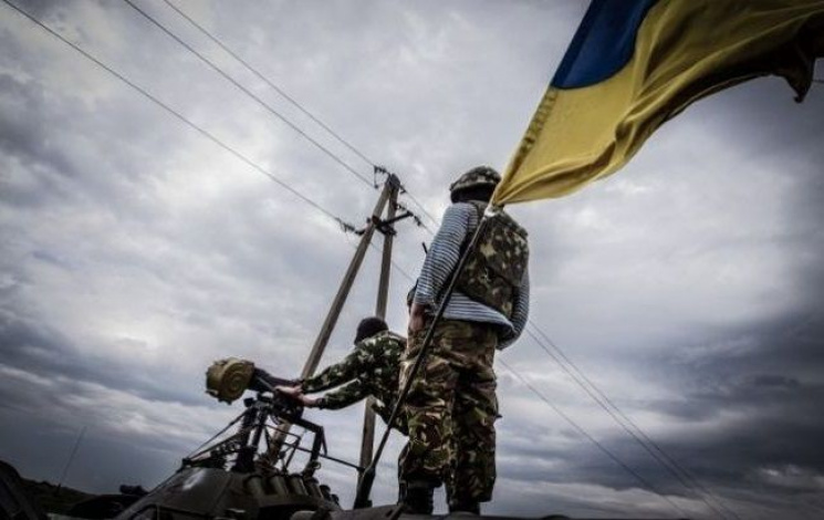 На Луганщині через обстріл бойовиків заг…