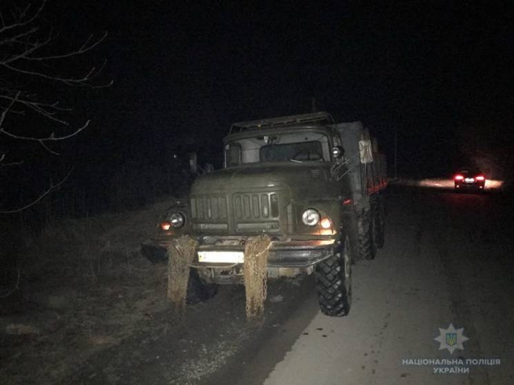 На Тячівщині виявили вантажівку з нелега…