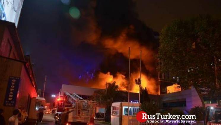 У Стамбулі вщент згоріла фабрика (ФОТО)…