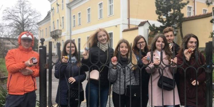 Ужгородські студенти влаштували флеш-моб…