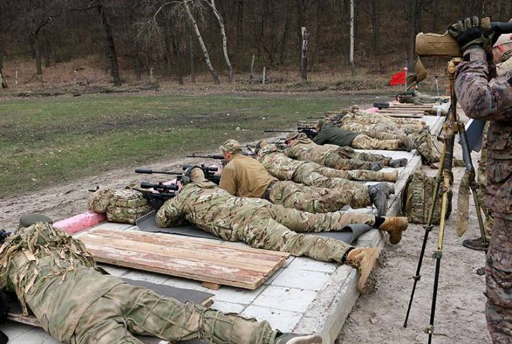 На Харьковщине снайперы прошли подготовк…