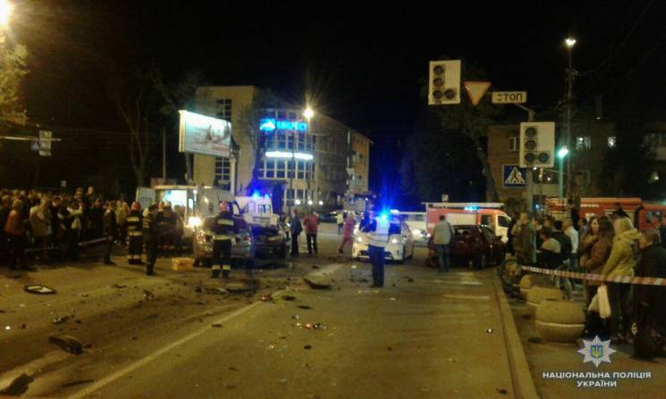 Масштабна аварія у Вінниці: Зіткнулися т…