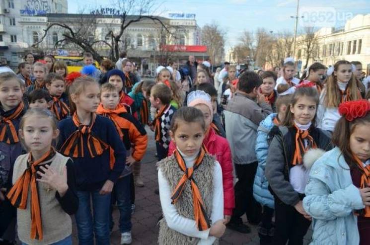 На России школьники пожаловались, что их…