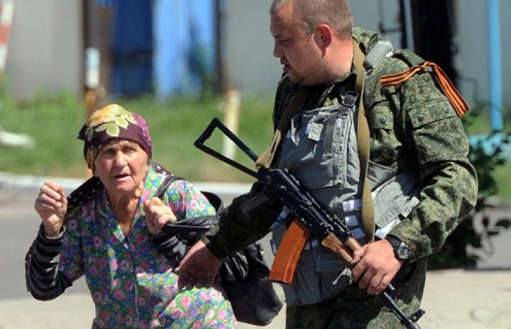 У Донецьку бойовики серед білого дня вже…