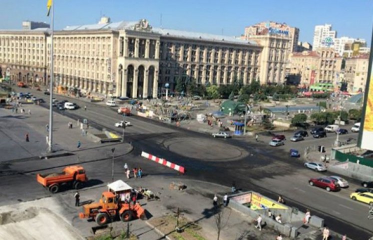 Майдан почти расчищен, центр Киева откры…