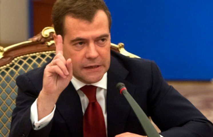 Медведев ответил за всю Россию: Никакими…