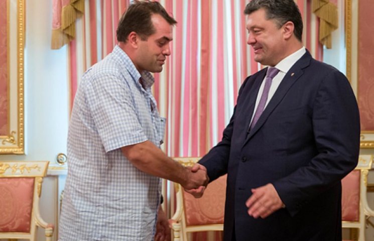 Президент назначил волонтера Юрия Бирюко…