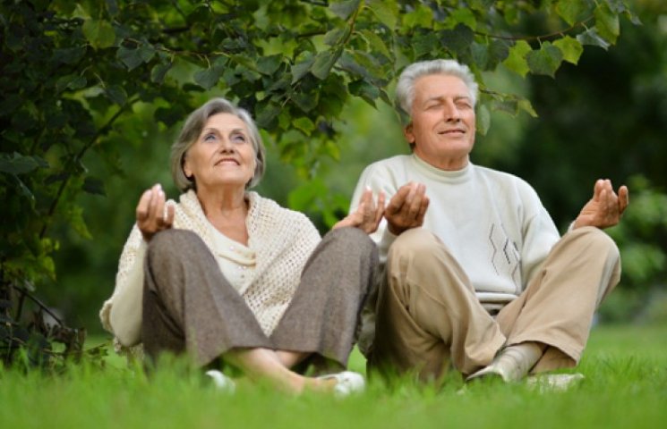 Доказана польза хатха-йоги для пожилых…