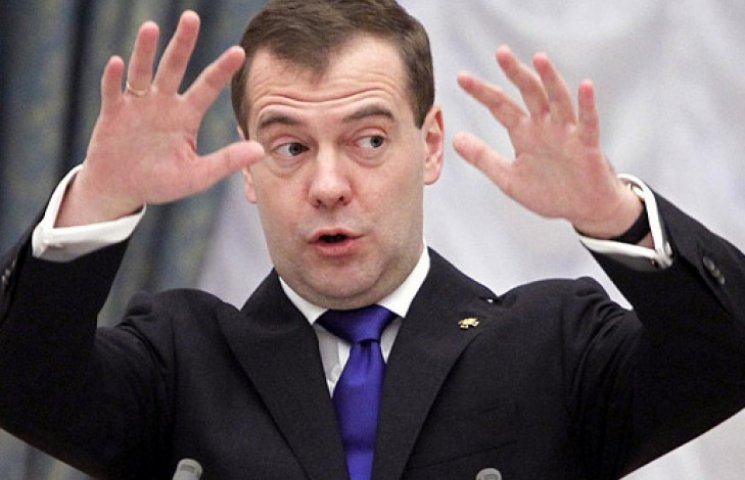 Хакеры выяснили, что Медведев  - гремлин…