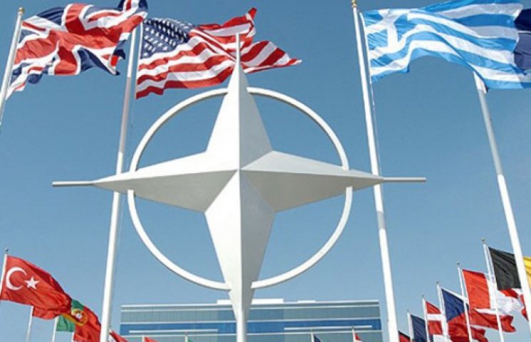 Польша и страны Балтии просят НАТО нацел…