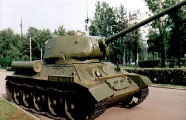 У Росії ледь не вкрали музейний танк Т-3…