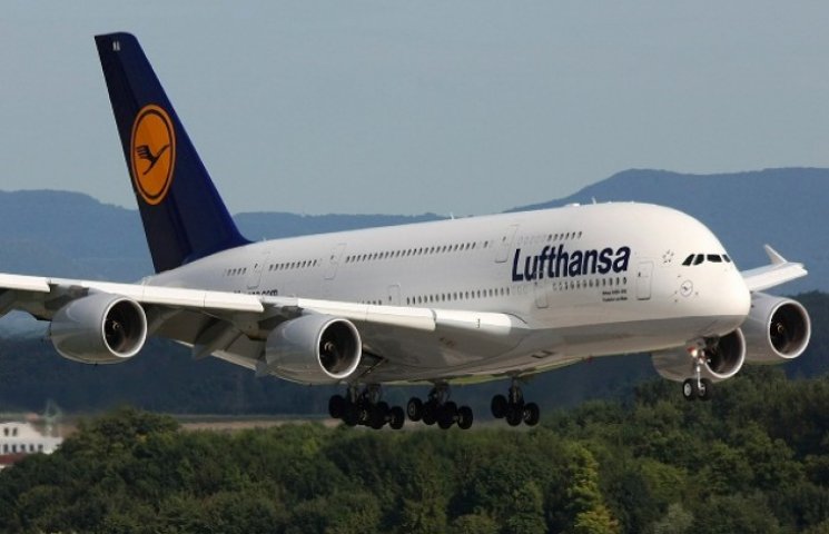Lufthansa скасовує кількість рейсів в Ро…