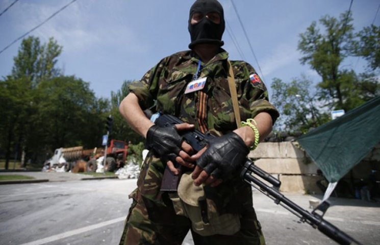 Озброєні бойовики "ДНР" розігнали пенсіо…