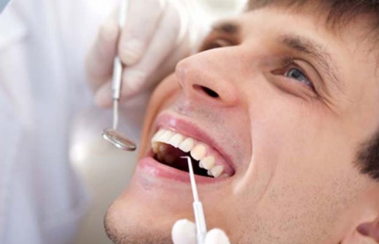 Запорожские волонтеры-стоматологи лечат…